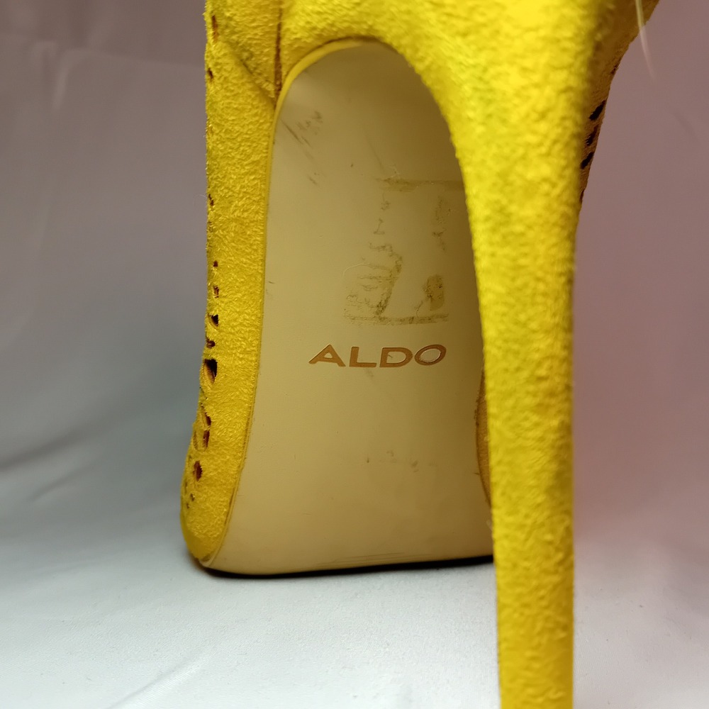 ALDO Yellow Suede Laser Cutout Peep Toe Stiletto Heel Bootie Ankle Boot 8.5 READ - Picture 7 of 16